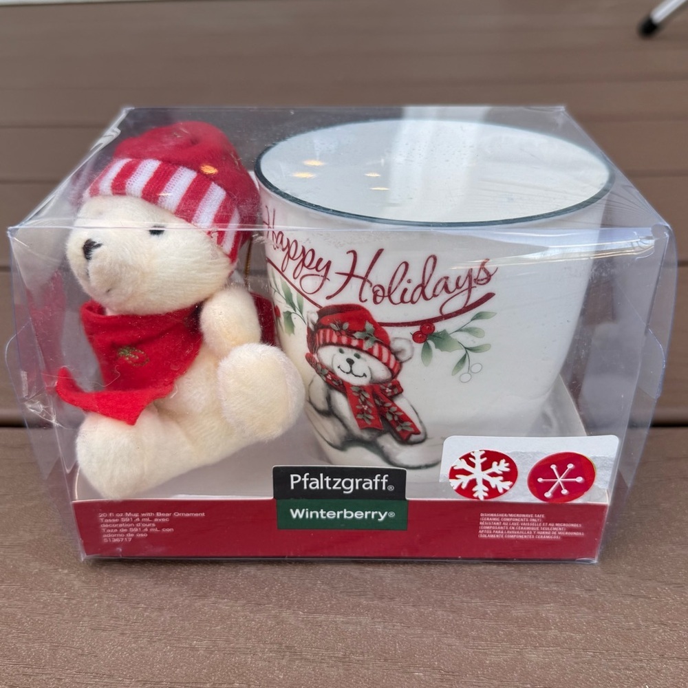 NIB Pfaltzgraff Winterberry 20 oz. Bear Mug & Ornament Set Holiday Christmas